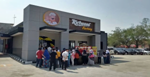 Lowongan Kerja Crew PT. Richeese Kuliner Indonesia Penempatan Tangerang